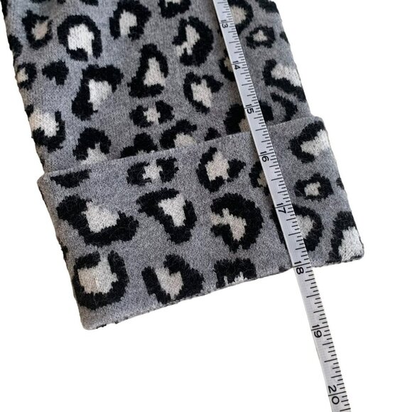 Tahari Leopard Animal Print 3/4 Cuffed Sleeve Sweater - Picture 9 of 10